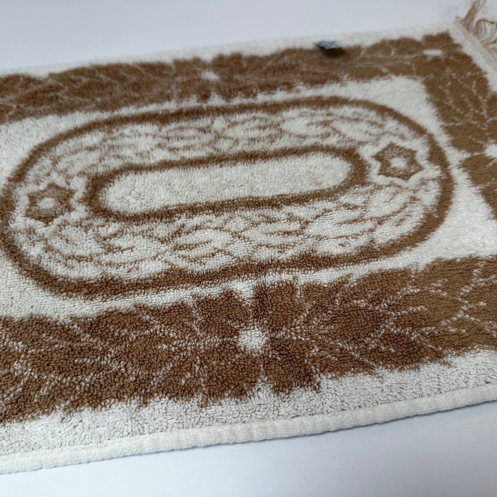 Vintage Fieldcrest Brown Ivory Paisley Hand Towels (2) - Picture 5 of 7